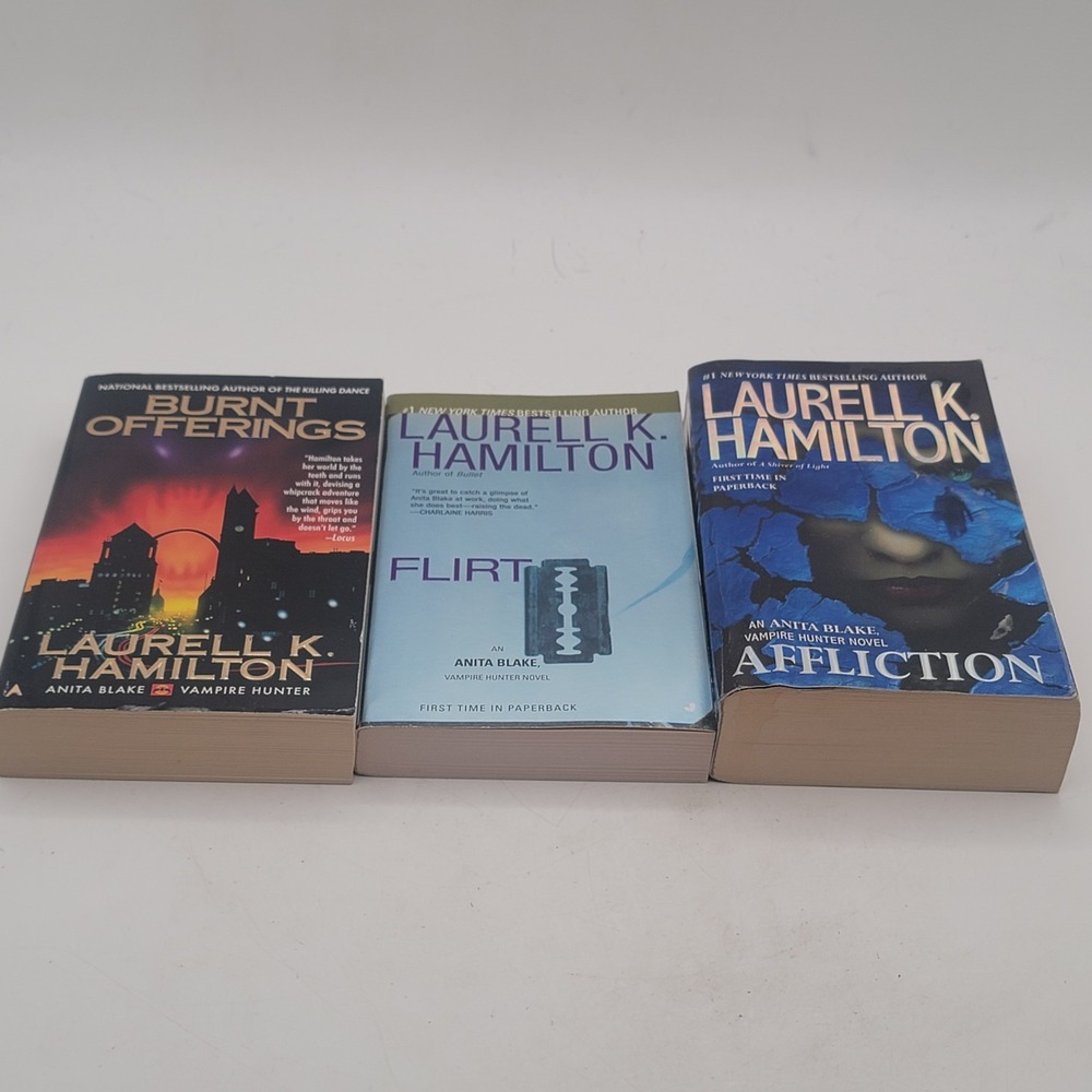Laurell K. Hamilton Anita Blake Vampire Hunter 3 Book Lot Paperback Good